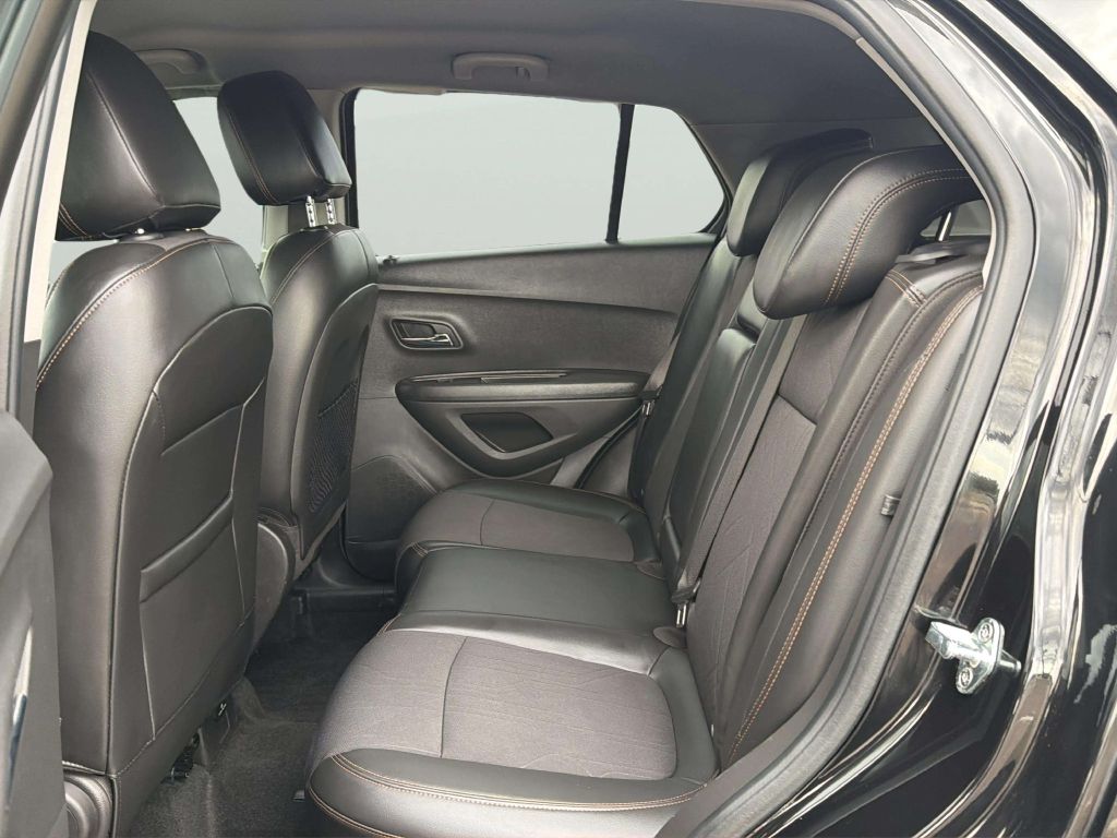 Photo 15 of this CHEVROLET TRAX