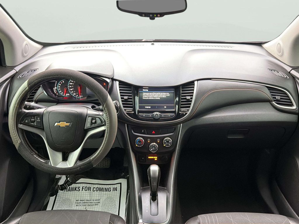 Photo 16 of this CHEVROLET TRAX