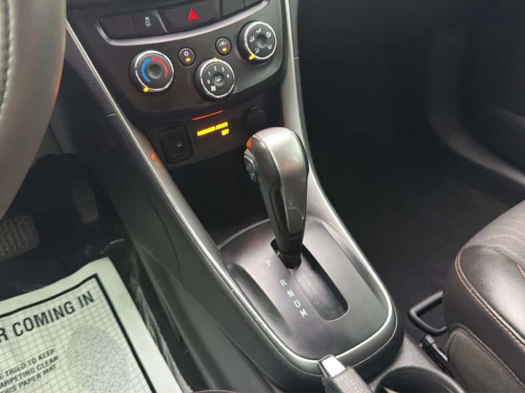 Photo 18 of this CHEVROLET TRAX