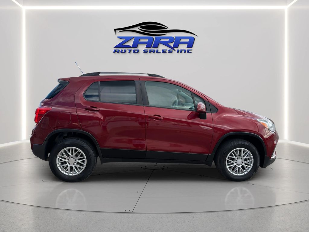 Photo 8 of this CHEVROLET TRAX