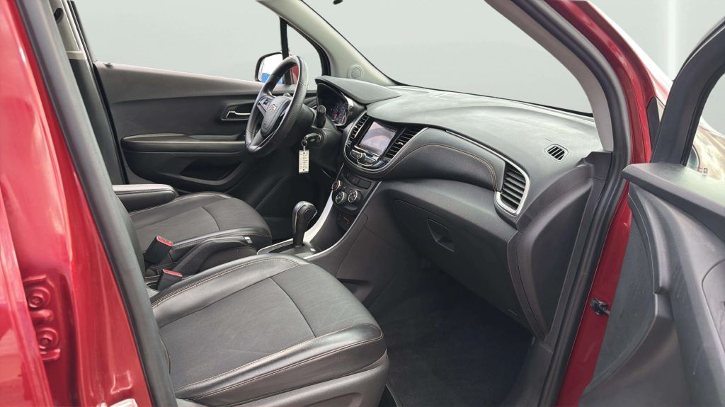 Photo 15 of this CHEVROLET TRAX
