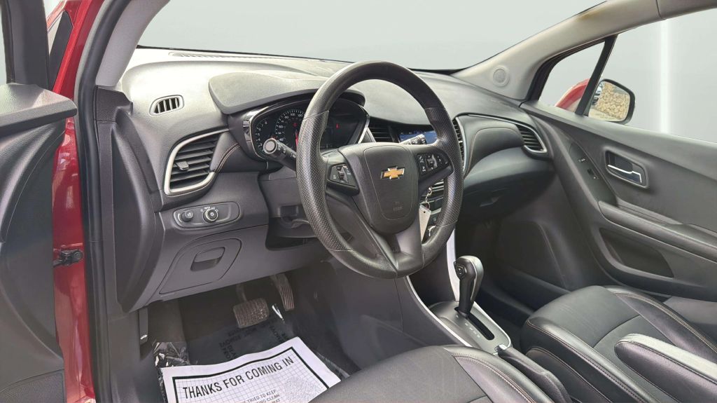 Photo 17 of this CHEVROLET TRAX