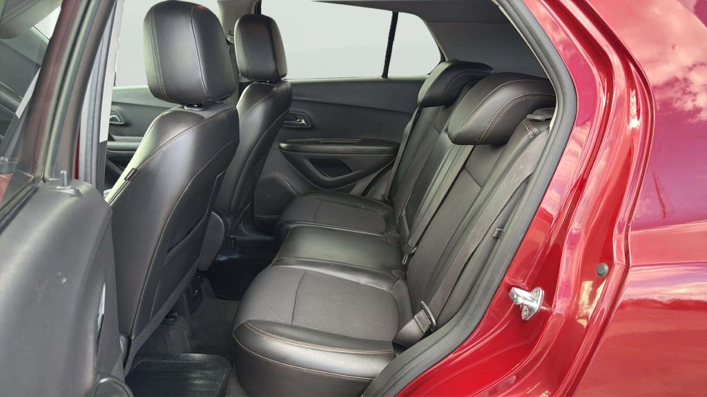Photo 19 of this CHEVROLET TRAX