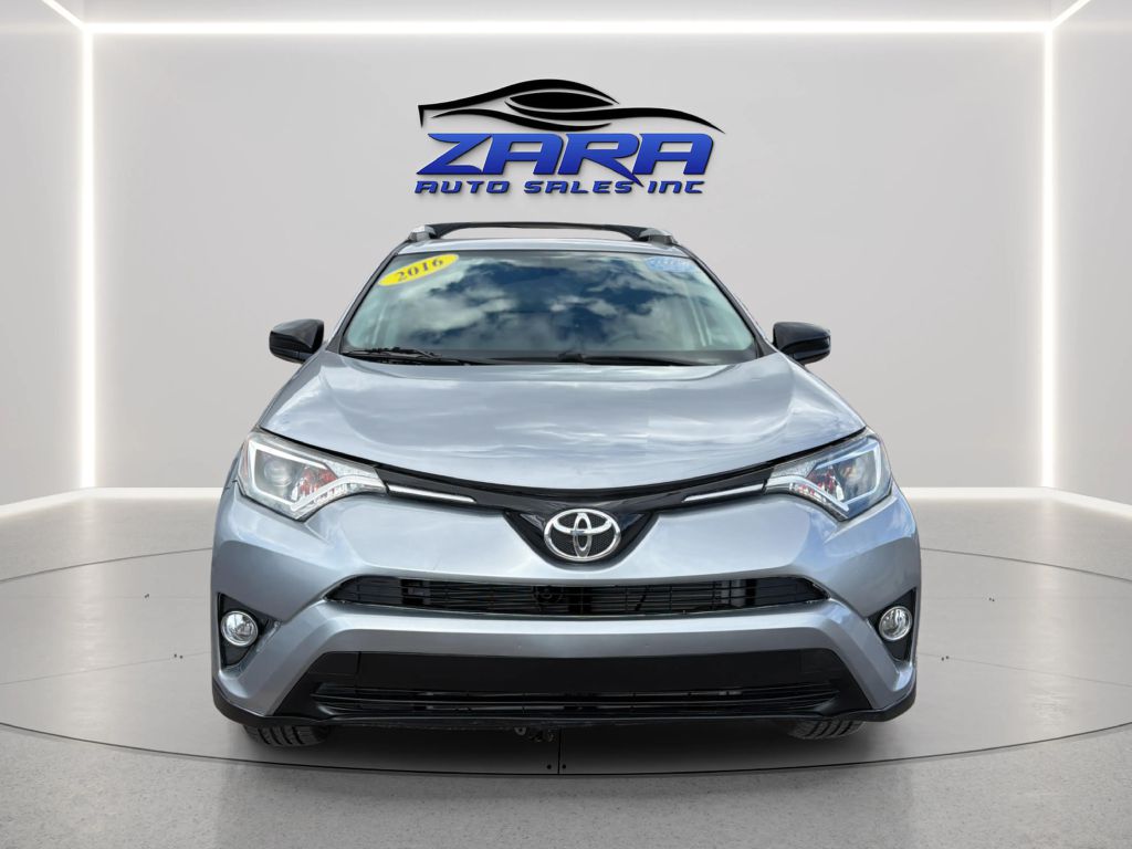 Photo 2 of this TOYOTA RAV4