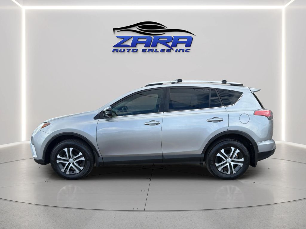 Photo 4 of this TOYOTA RAV4