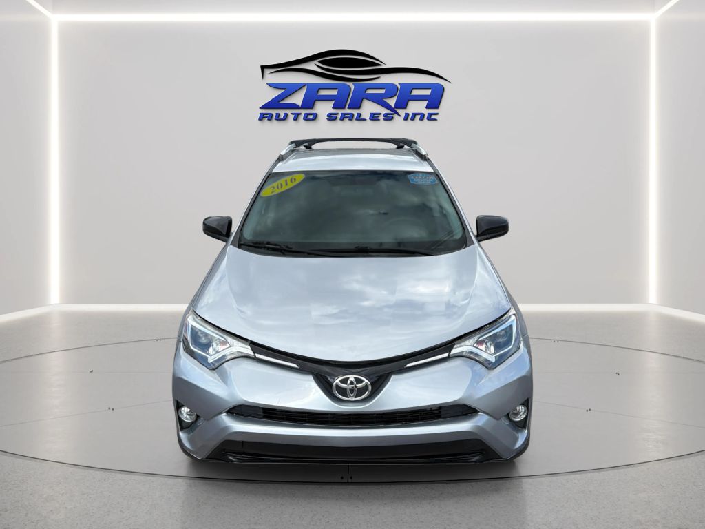 Photo 10 of this TOYOTA RAV4
