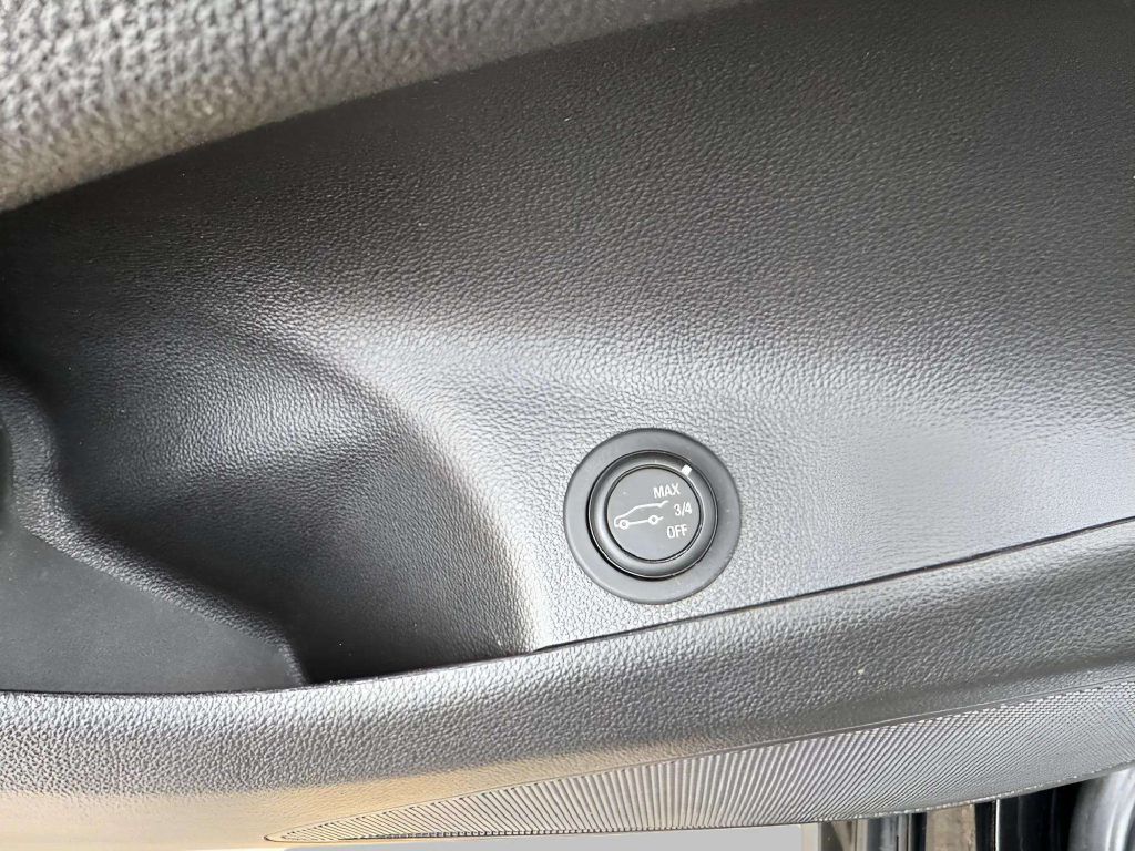 Photo 26 of this BUICK ENVISION