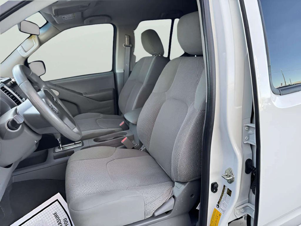 Photo 12 of this NISSAN FRONTIER