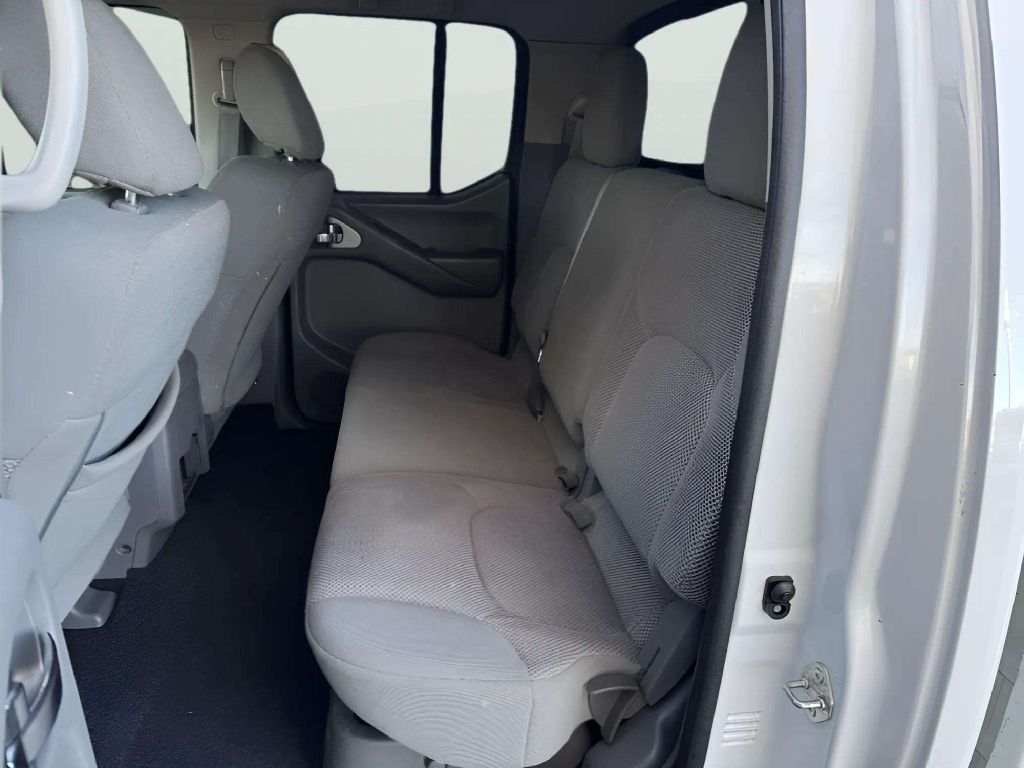 Photo 16 of this NISSAN FRONTIER