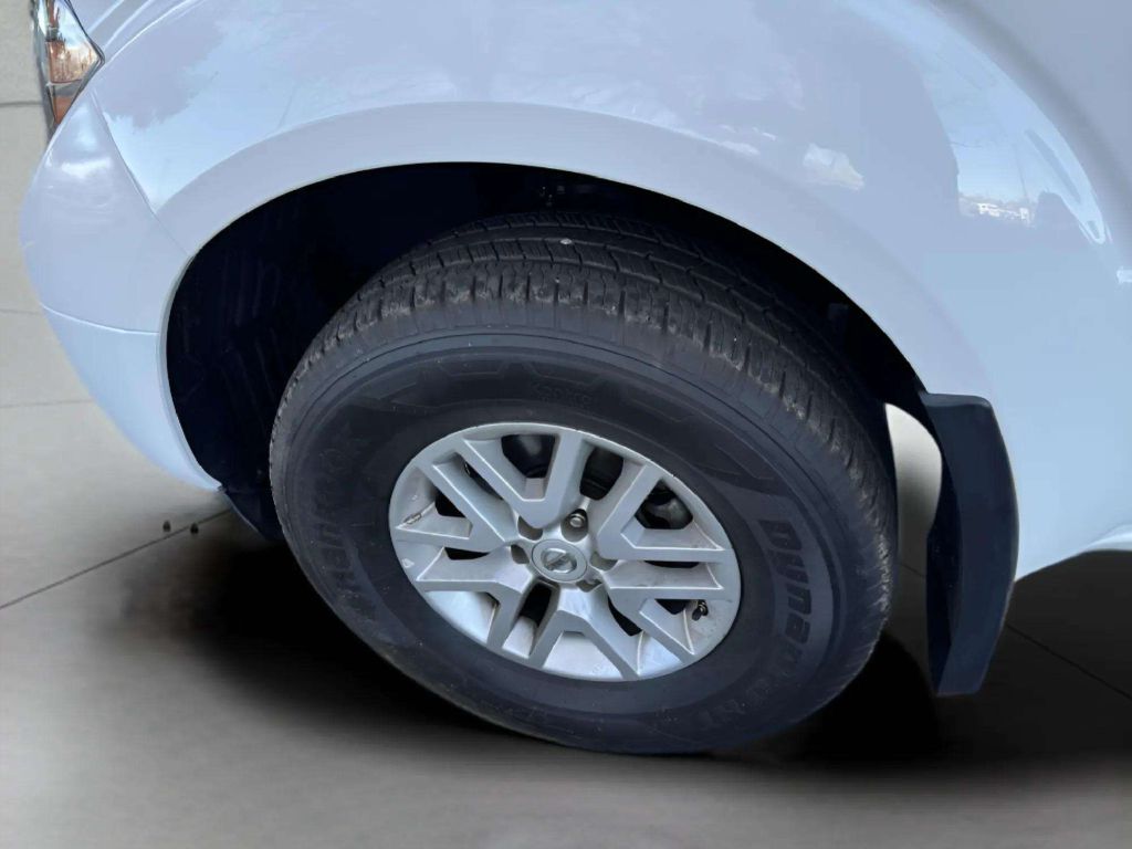 Photo 27 of this NISSAN FRONTIER