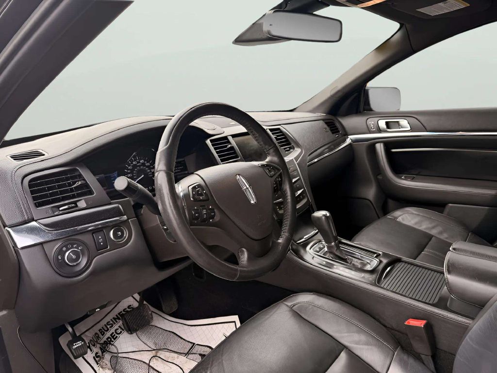 Photo 11 of this LINCOLN MKS