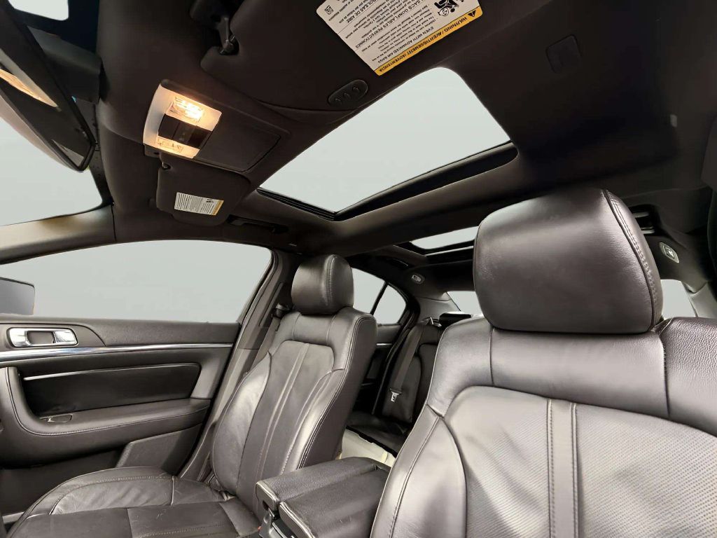 Photo 14 of this LINCOLN MKS