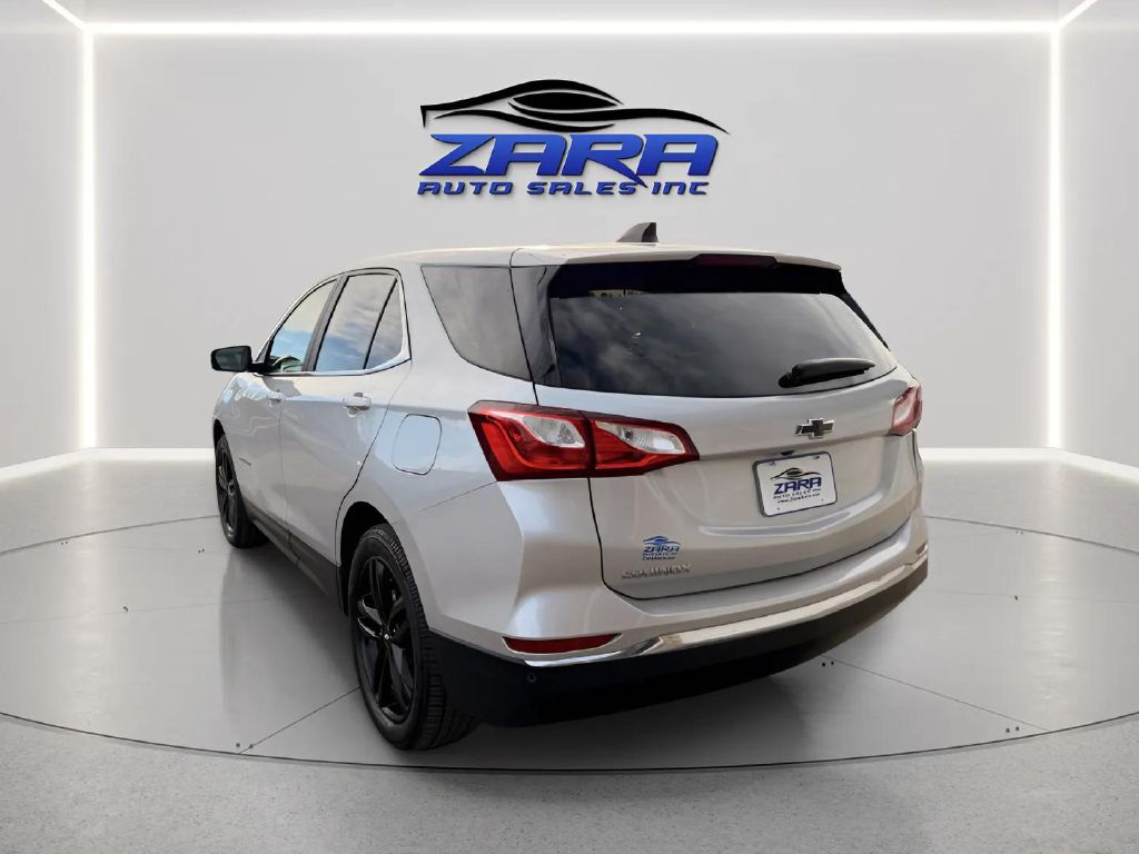 Photo 5 of this CHEVROLET EQUINOX