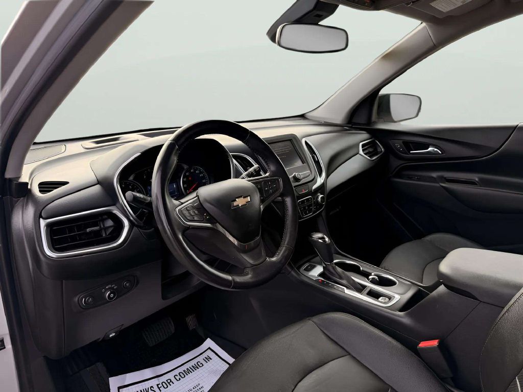 Photo 11 of this CHEVROLET EQUINOX