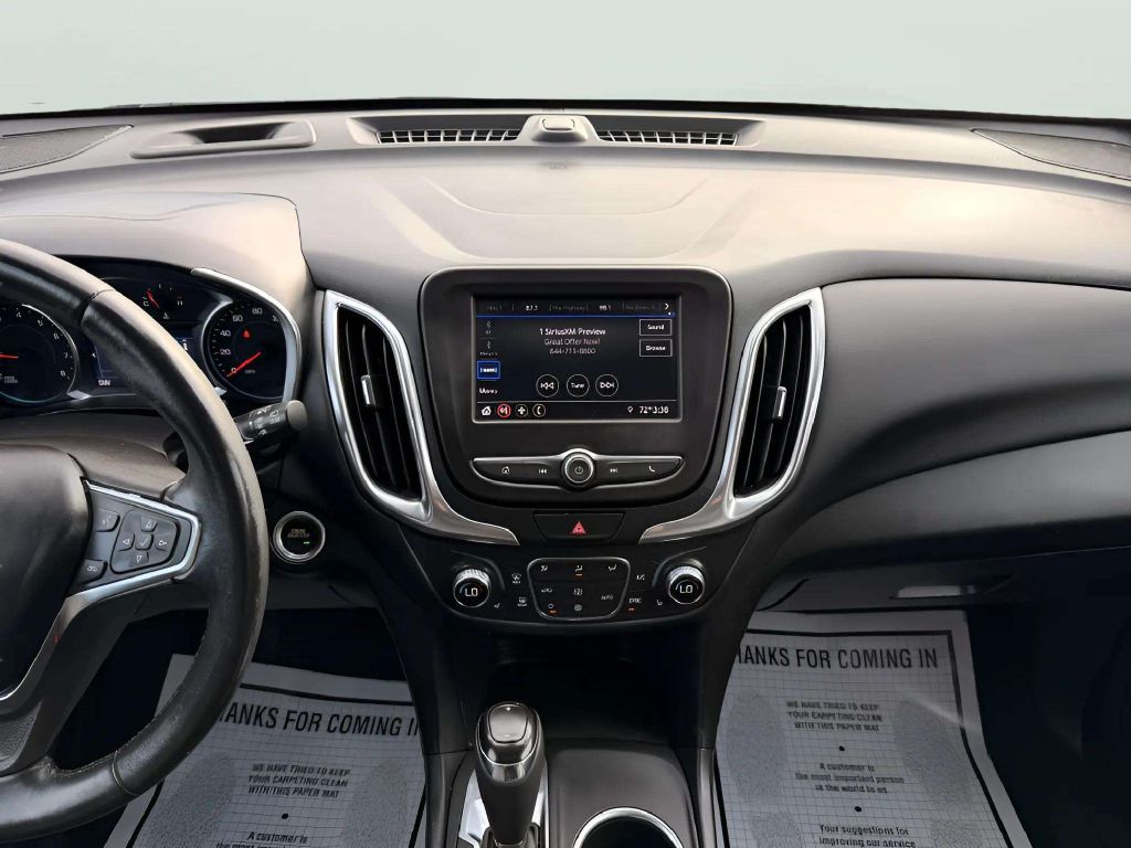 Photo 19 of this CHEVROLET EQUINOX