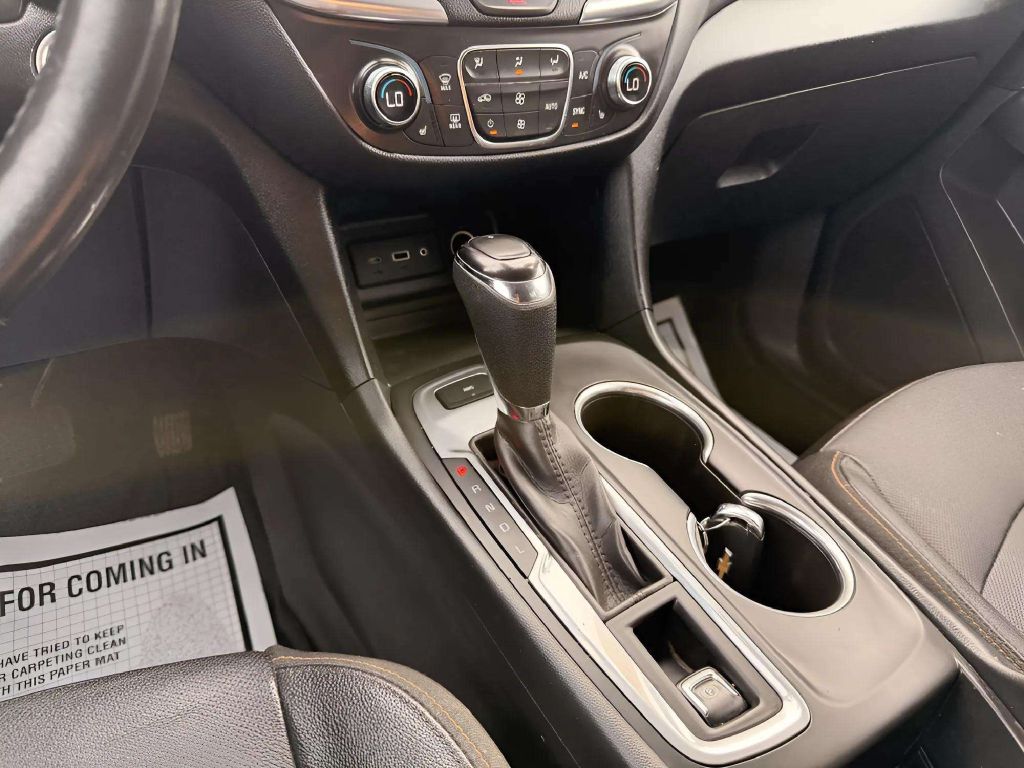 Photo 20 of this CHEVROLET EQUINOX