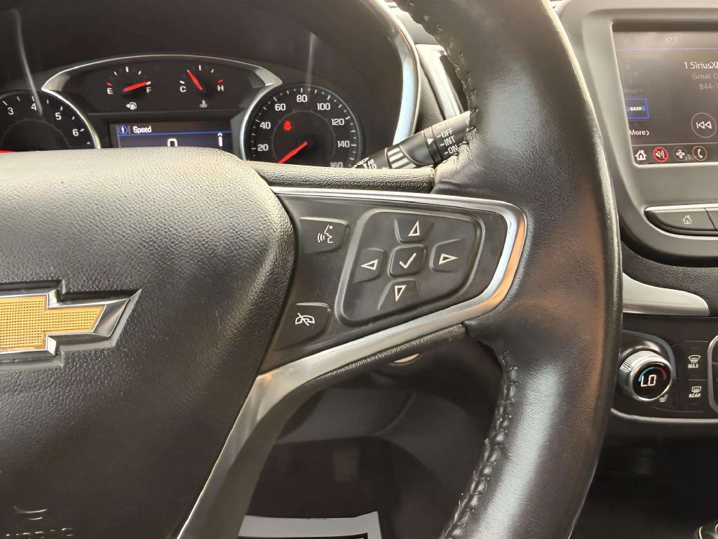 Photo 24 of this CHEVROLET EQUINOX