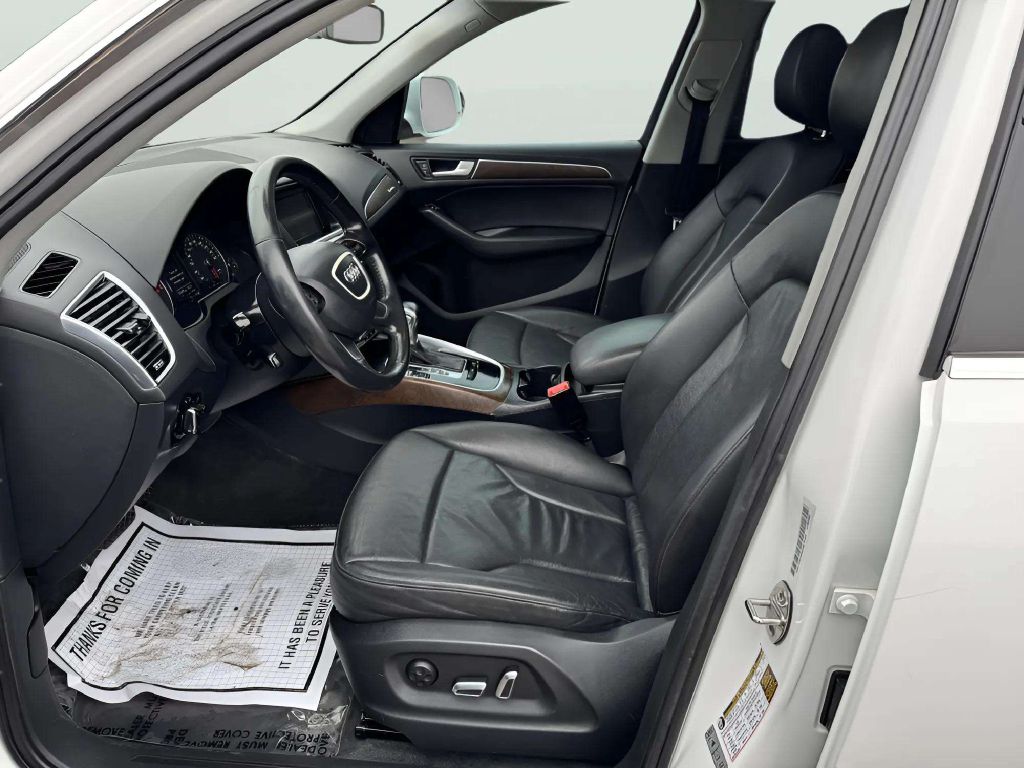Photo 11 of this AUDI Q5