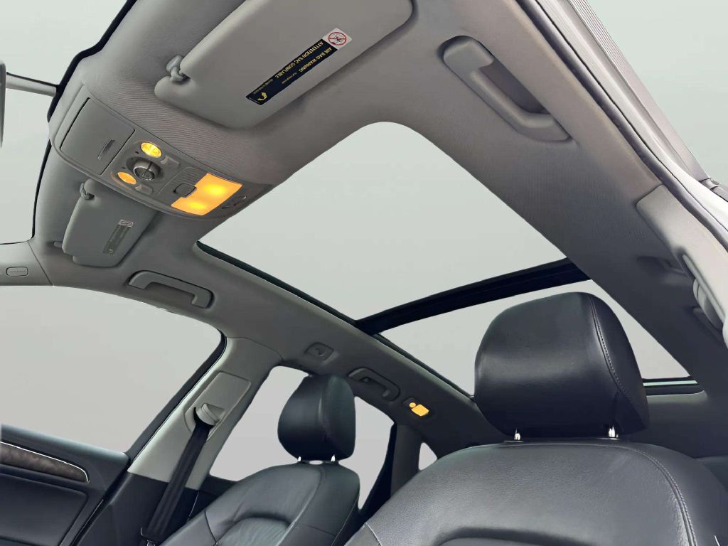 Photo 16 of this AUDI Q5
