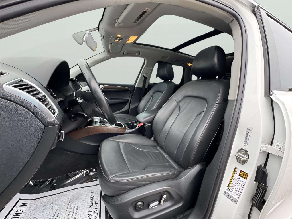 Photo 26 of this AUDI Q5