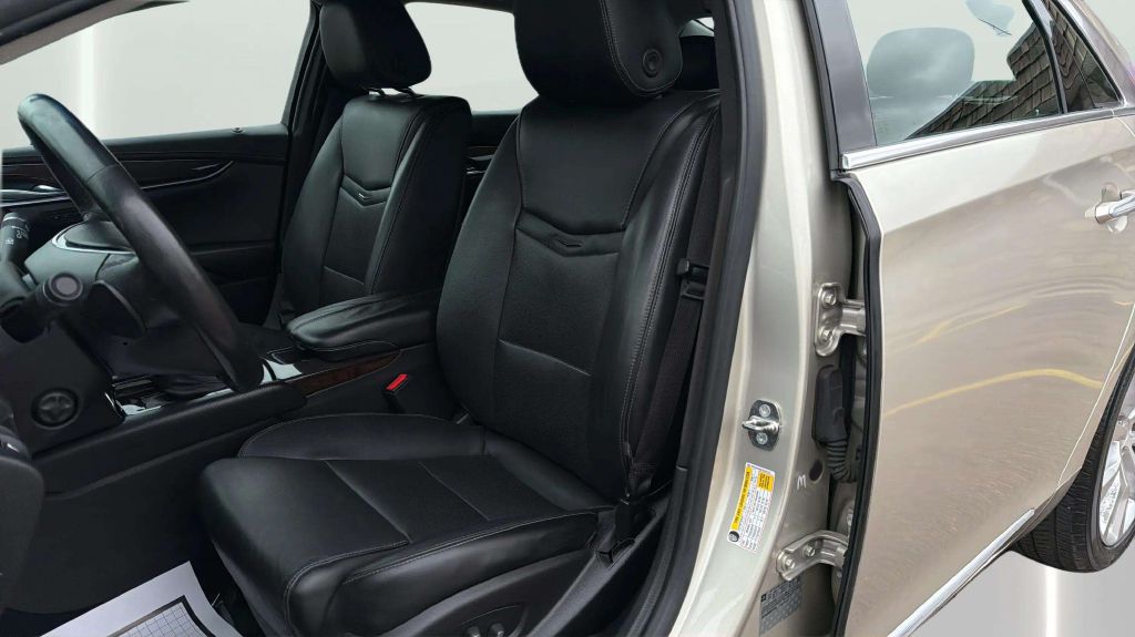 Photo 13 of this CADILLAC XTS