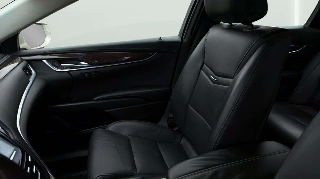 Photo 14 of this CADILLAC XTS