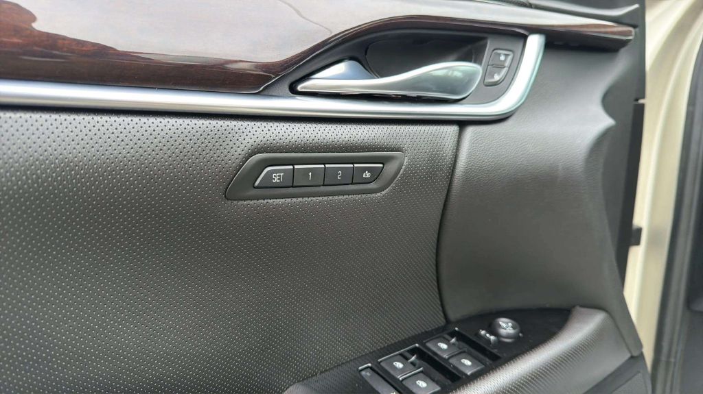 Photo 16 of this CADILLAC XTS