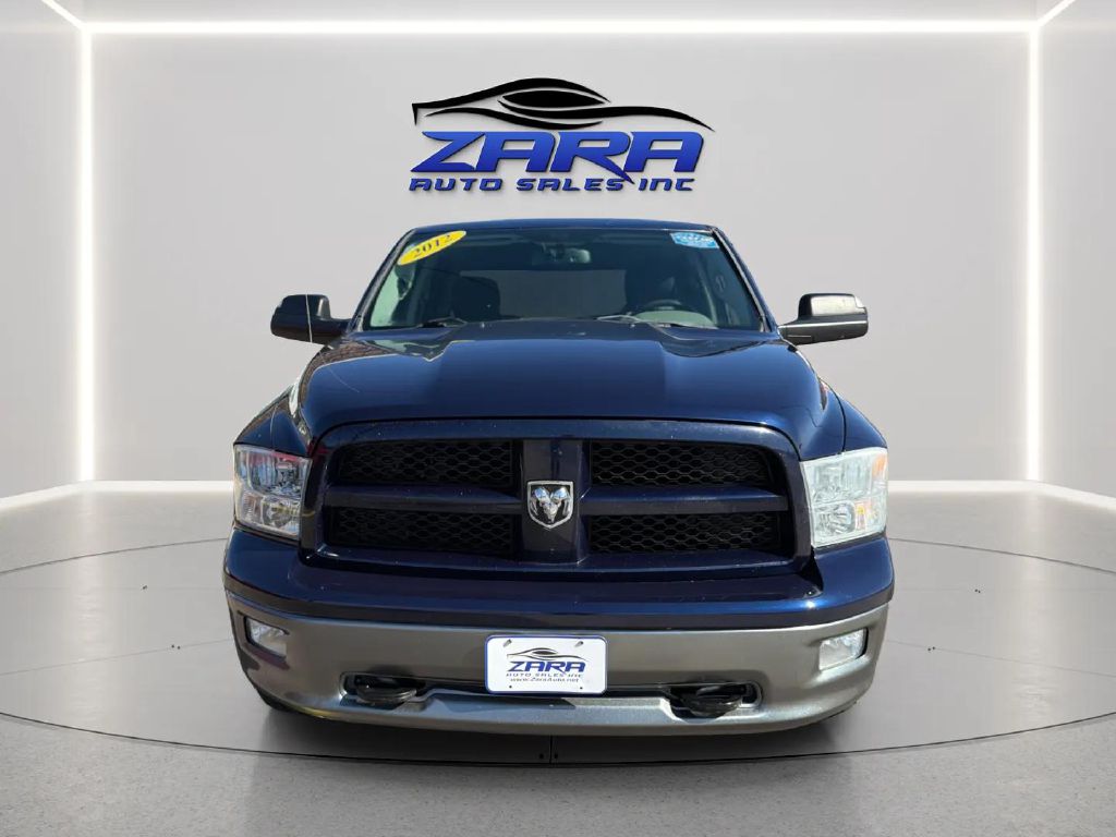 Photo 2 of this RAM 1500
