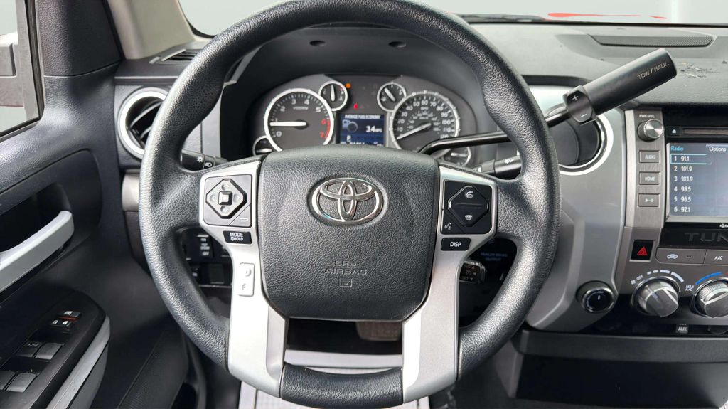 Photo 21 of this TOYOTA TUNDRA