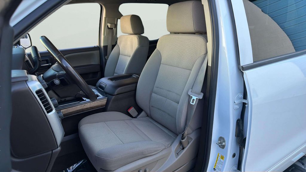 Photo 12 of this CHEVROLET SILVERADO 1500