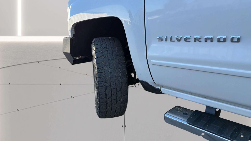 Photo 30 of this CHEVROLET SILVERADO 1500