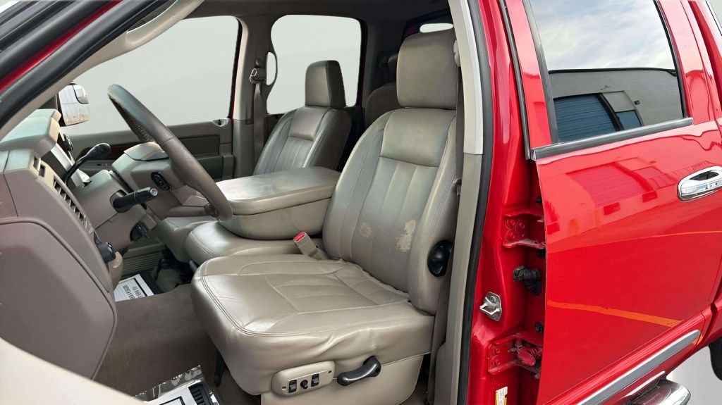 Photo 12 of this DODGE RAM 3500