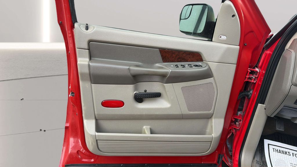 Photo 17 of this DODGE RAM 3500
