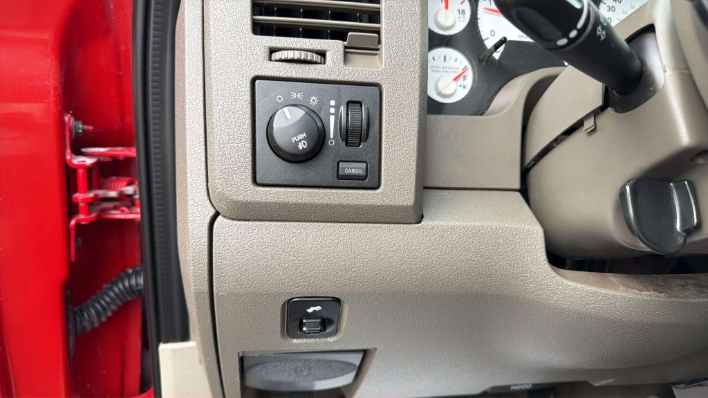 Photo 25 of this DODGE RAM 3500