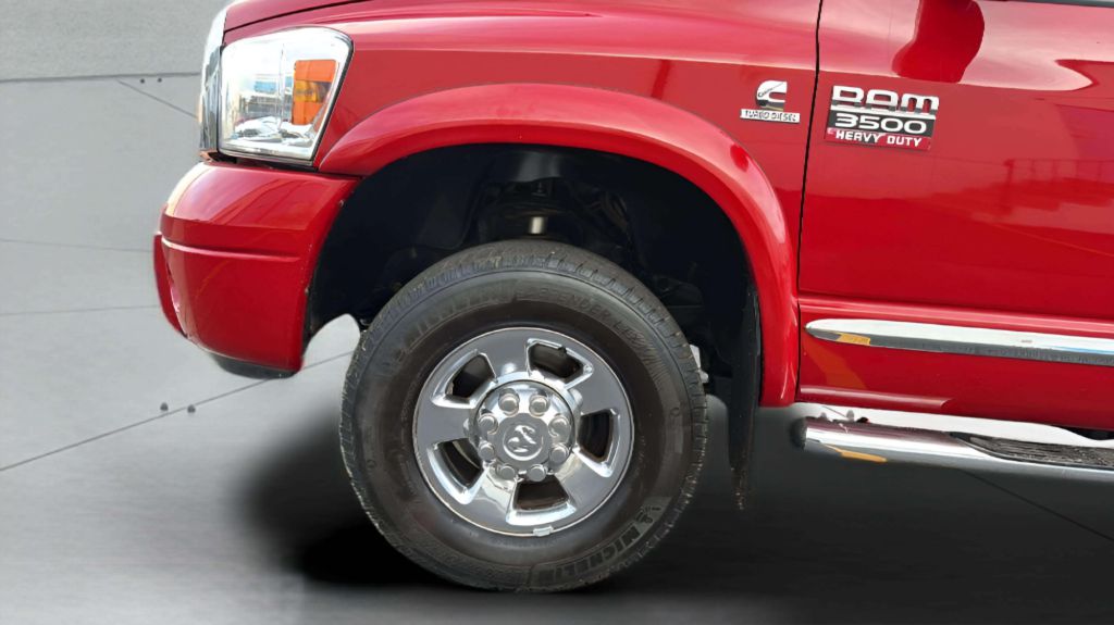 Photo 31 of this DODGE RAM 3500