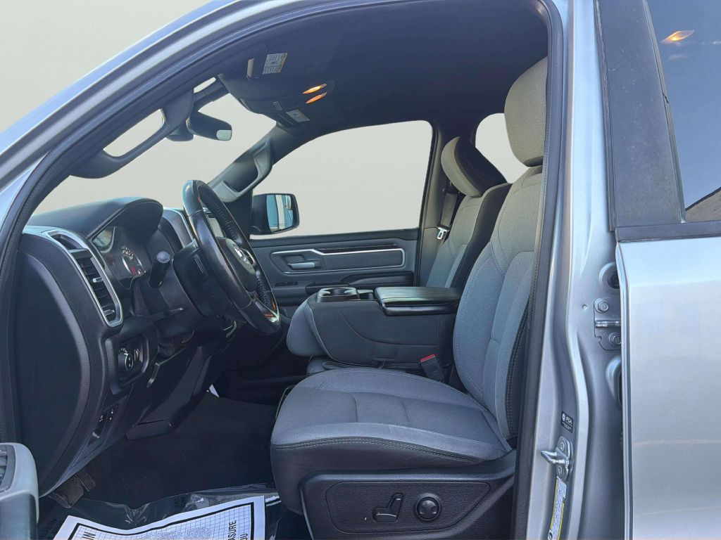 Photo 9 of this RAM 1500