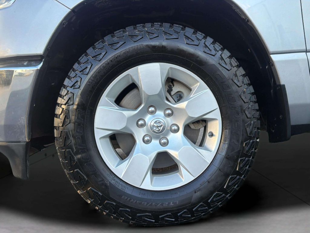 Photo 32 of this RAM 1500