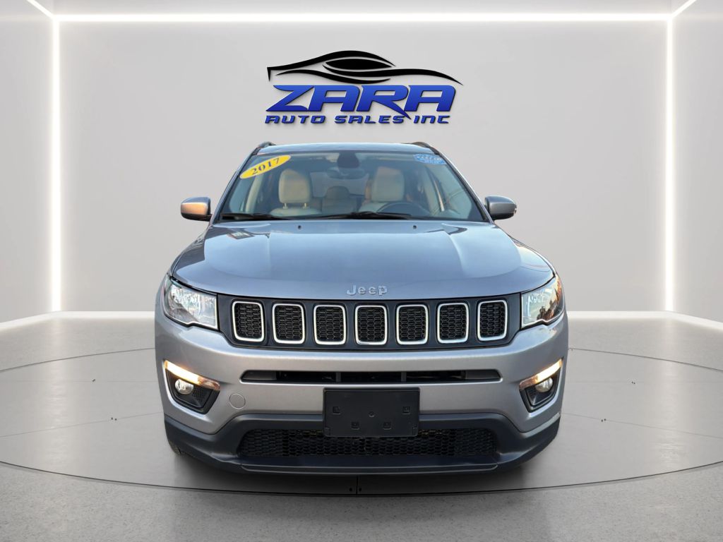Photo 2 of this JEEP COMPASS