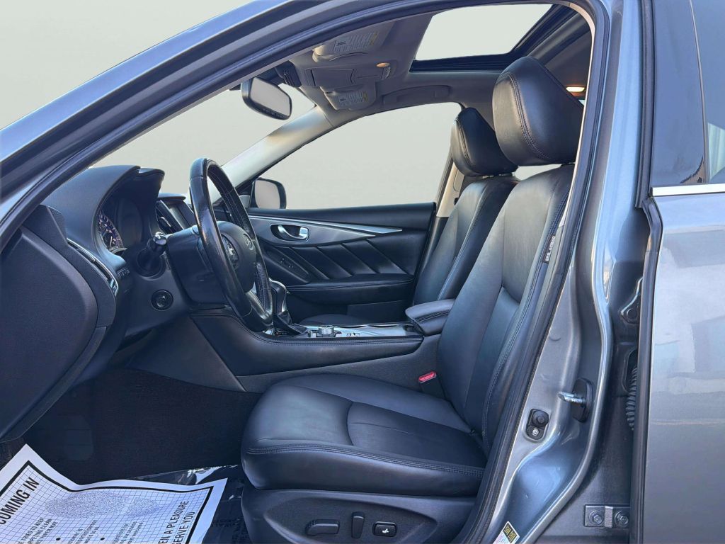 Photo 10 of this INFINITI Q50