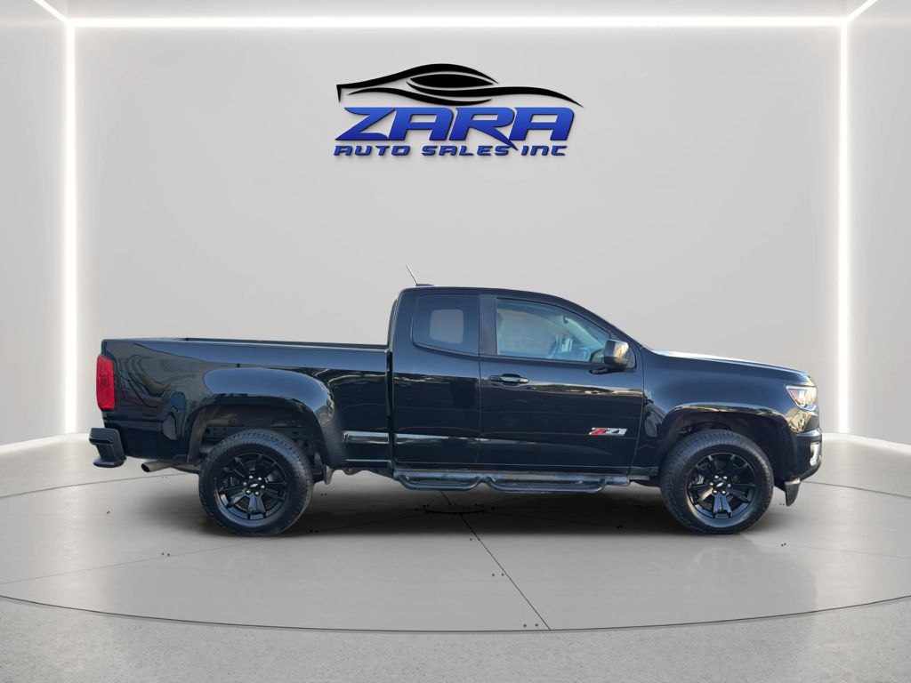 Photo 8 of this CHEVROLET COLORADO