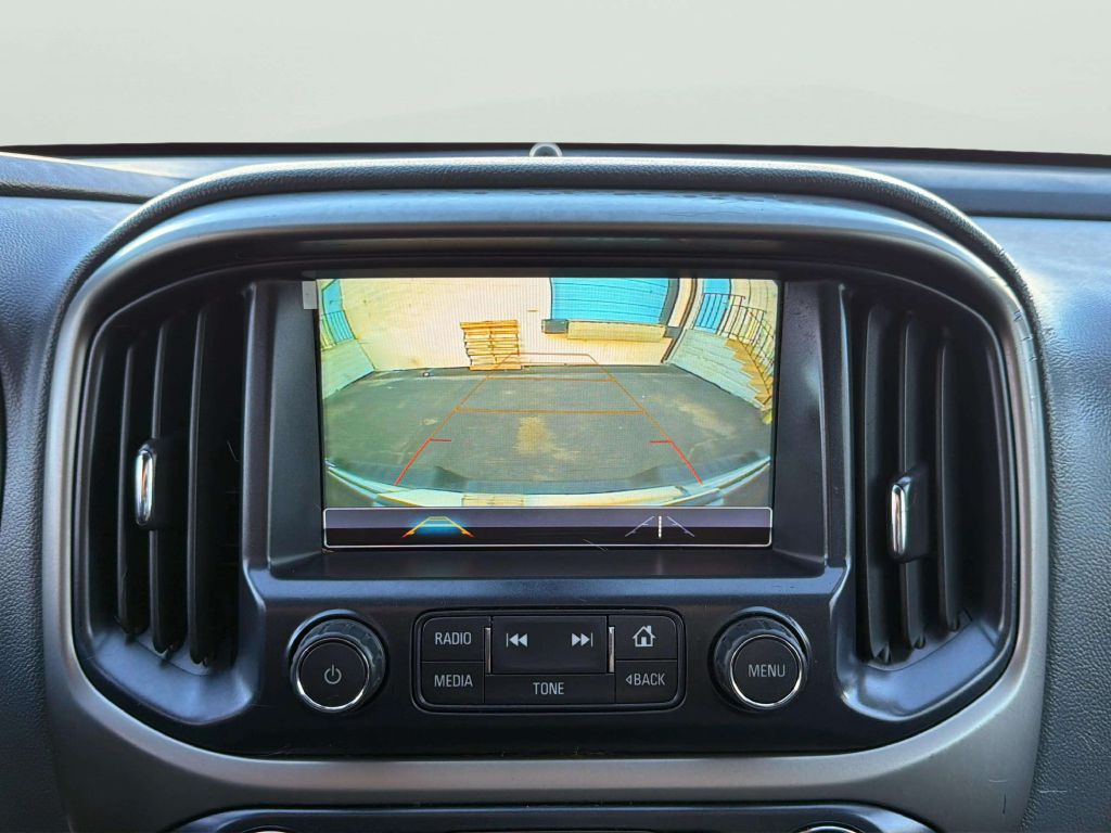 Photo 21 of this CHEVROLET COLORADO