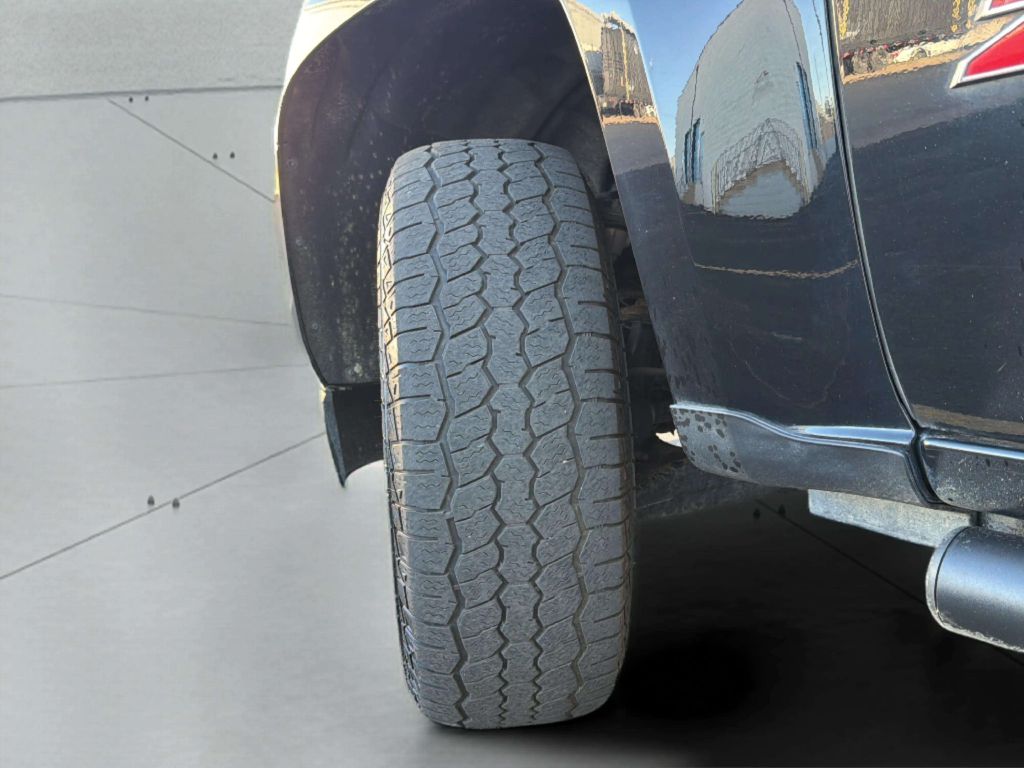 Photo 28 of this CHEVROLET COLORADO