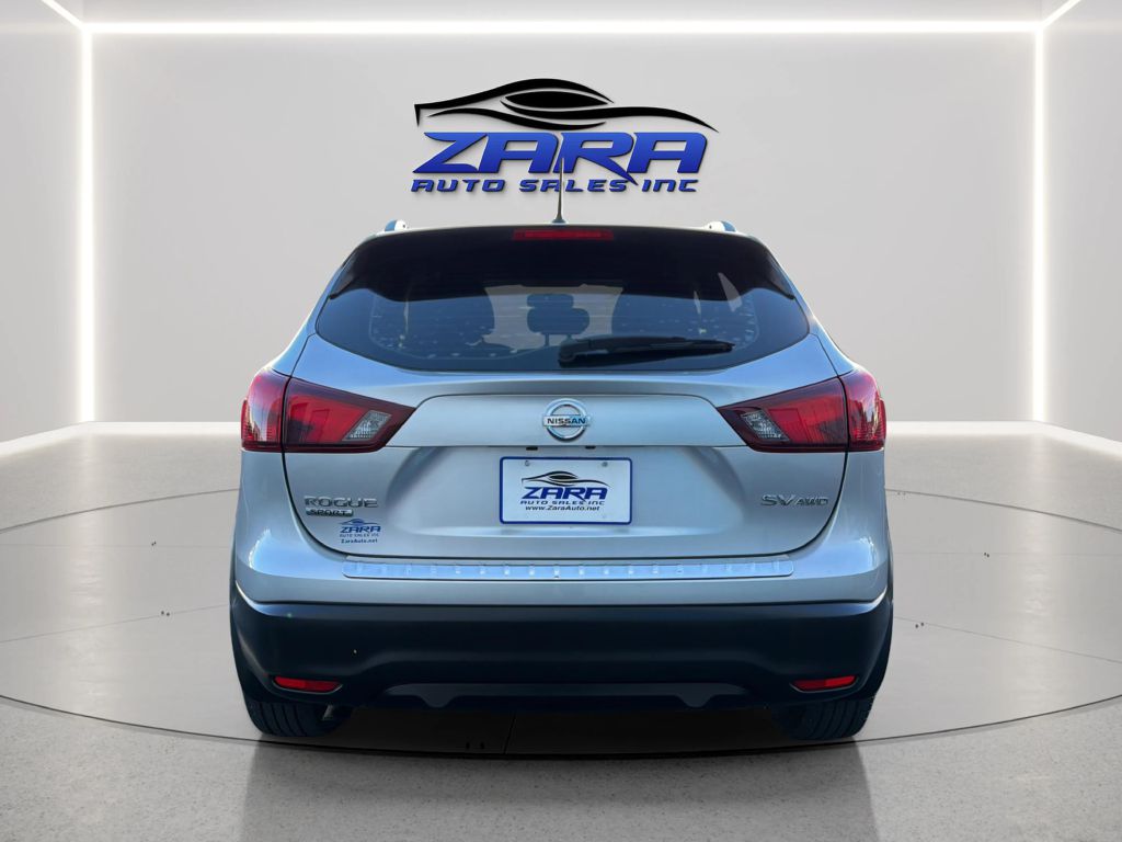 Photo 6 of this NISSAN ROGUE SPORT
