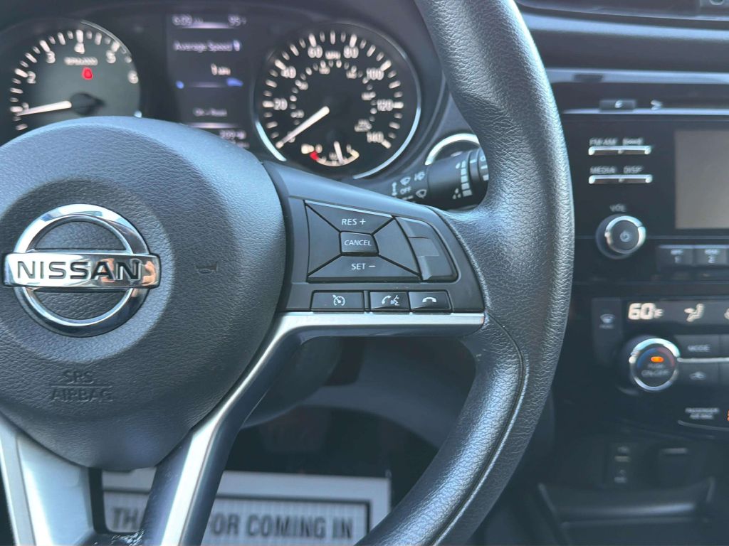 Photo 22 of this NISSAN ROGUE SPORT