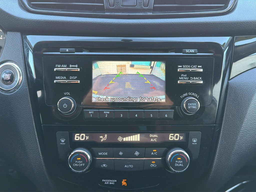 Photo 25 of this NISSAN ROGUE SPORT