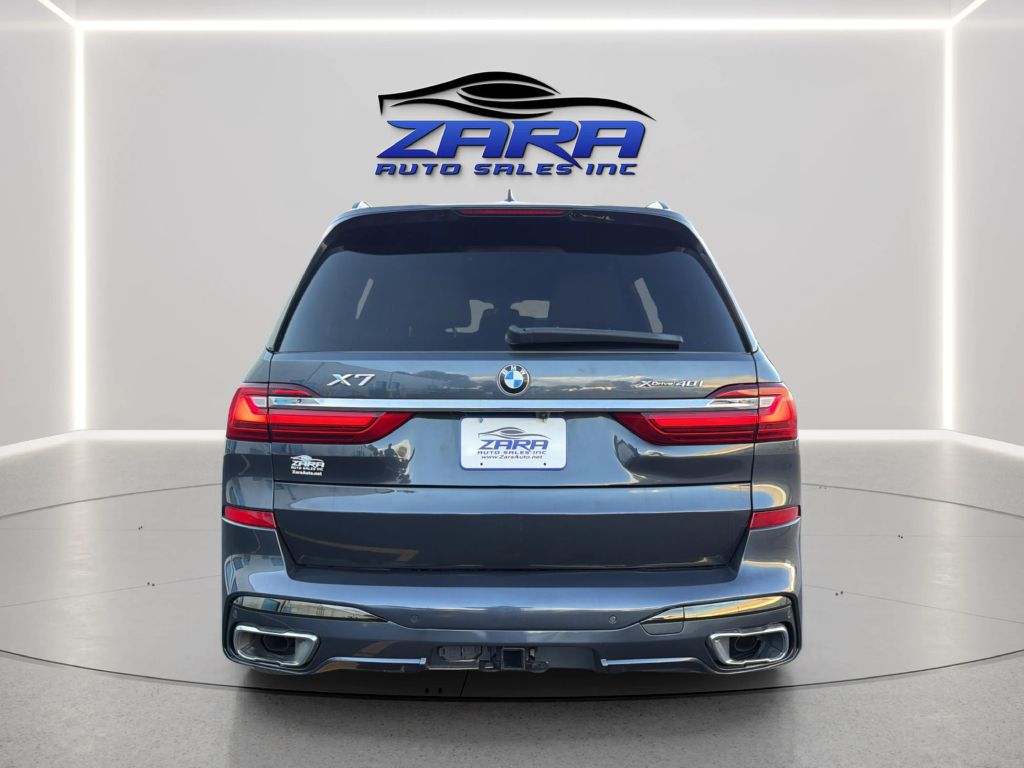 Photo 6 of this BMW X7