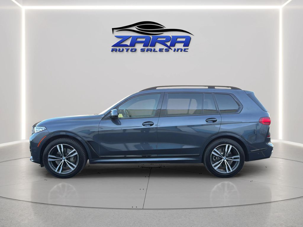 Photo 4 of this BMW X7