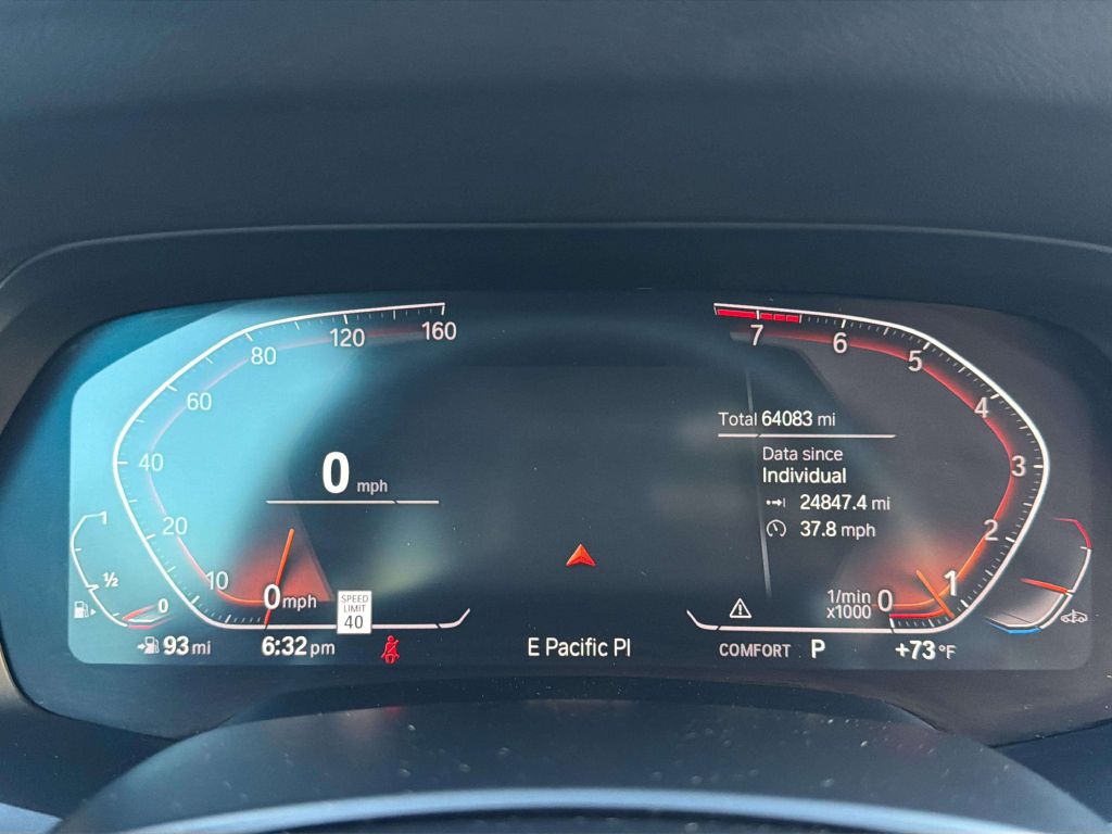 Photo 37 of this BMW X7