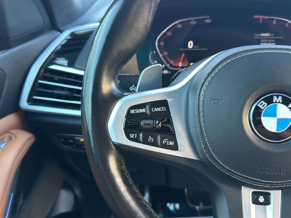 Photo 35 of this BMW X7