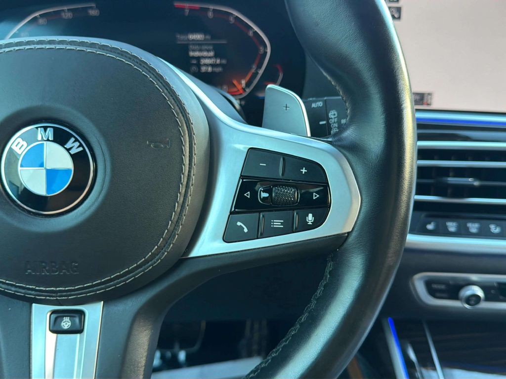 Photo 34 of this BMW X7